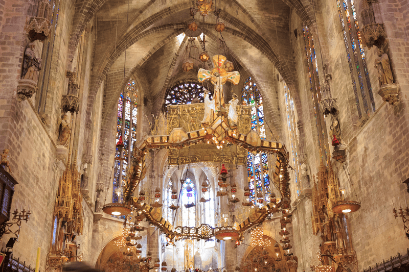 Interior view of the Cathedral of Santa Maria of Palma, referred to as La Seu. A Gothic Roman Catholic cathedral located in Palma, Mallorca, Spain.