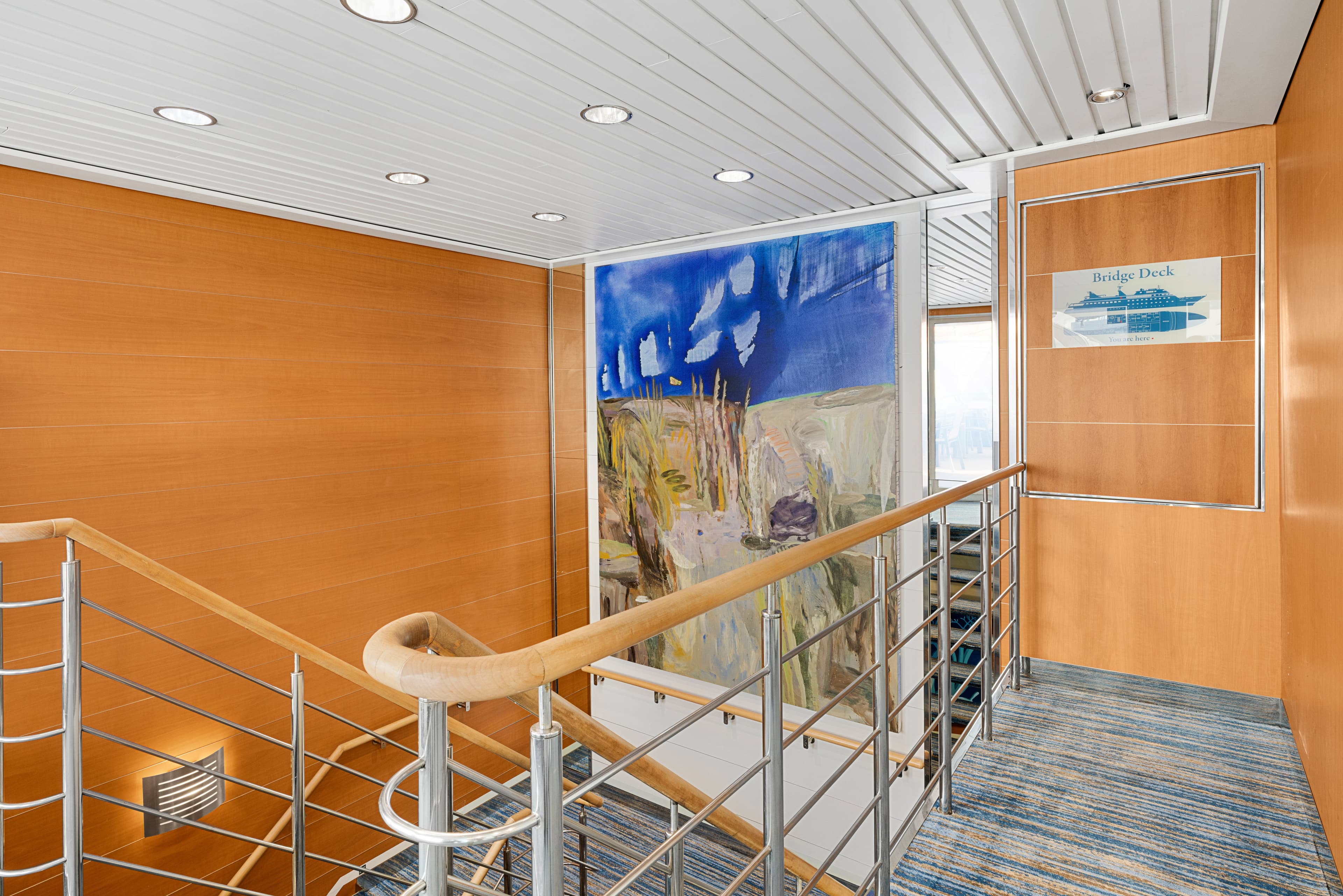 Large RGB-LEX-Ship NG Gemini Interior Stairway DC6985.jpg