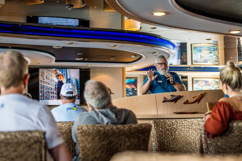 Medium RGB-LEX-Ship NG Orion Interior 273-2.jpg