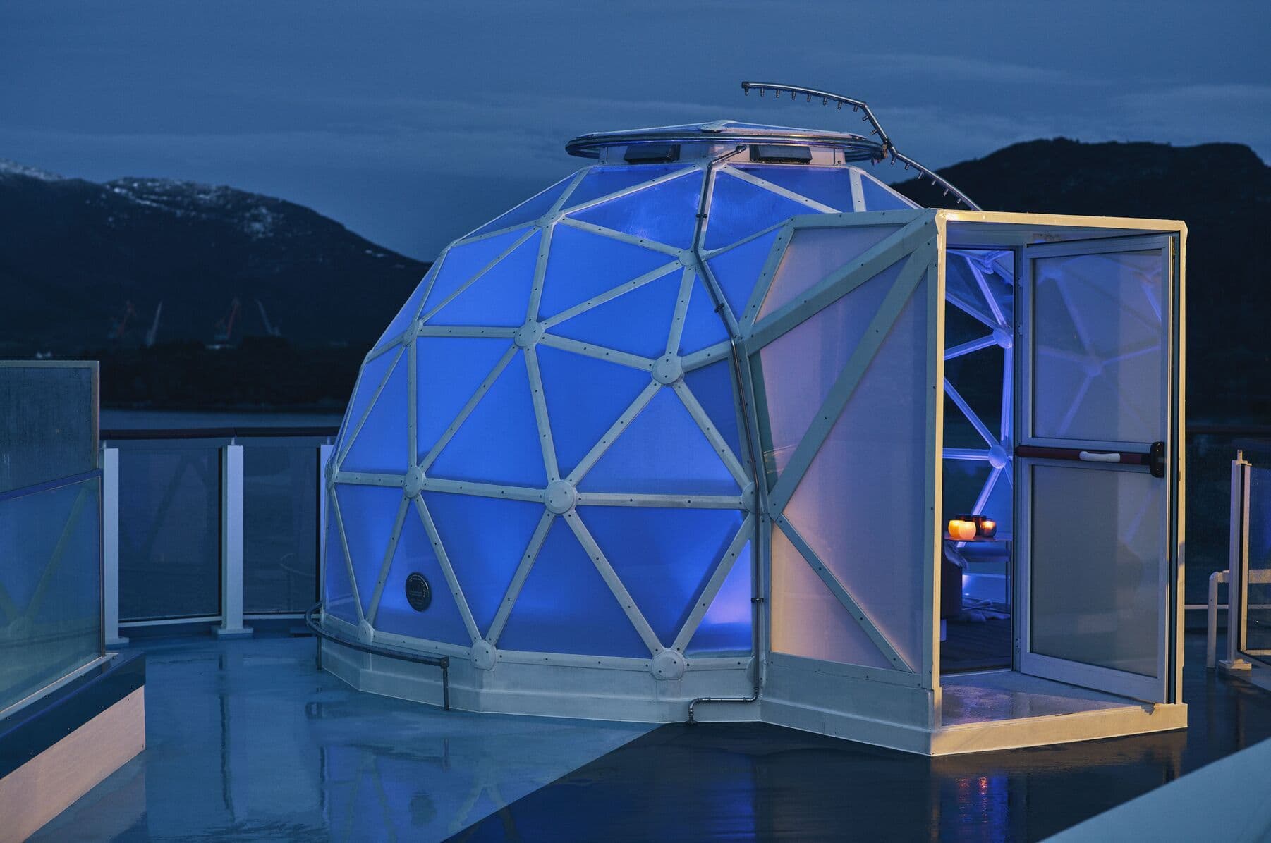 Original RGB-Ship_NG_Endurance_Resolution_Exterior_4767.jpg