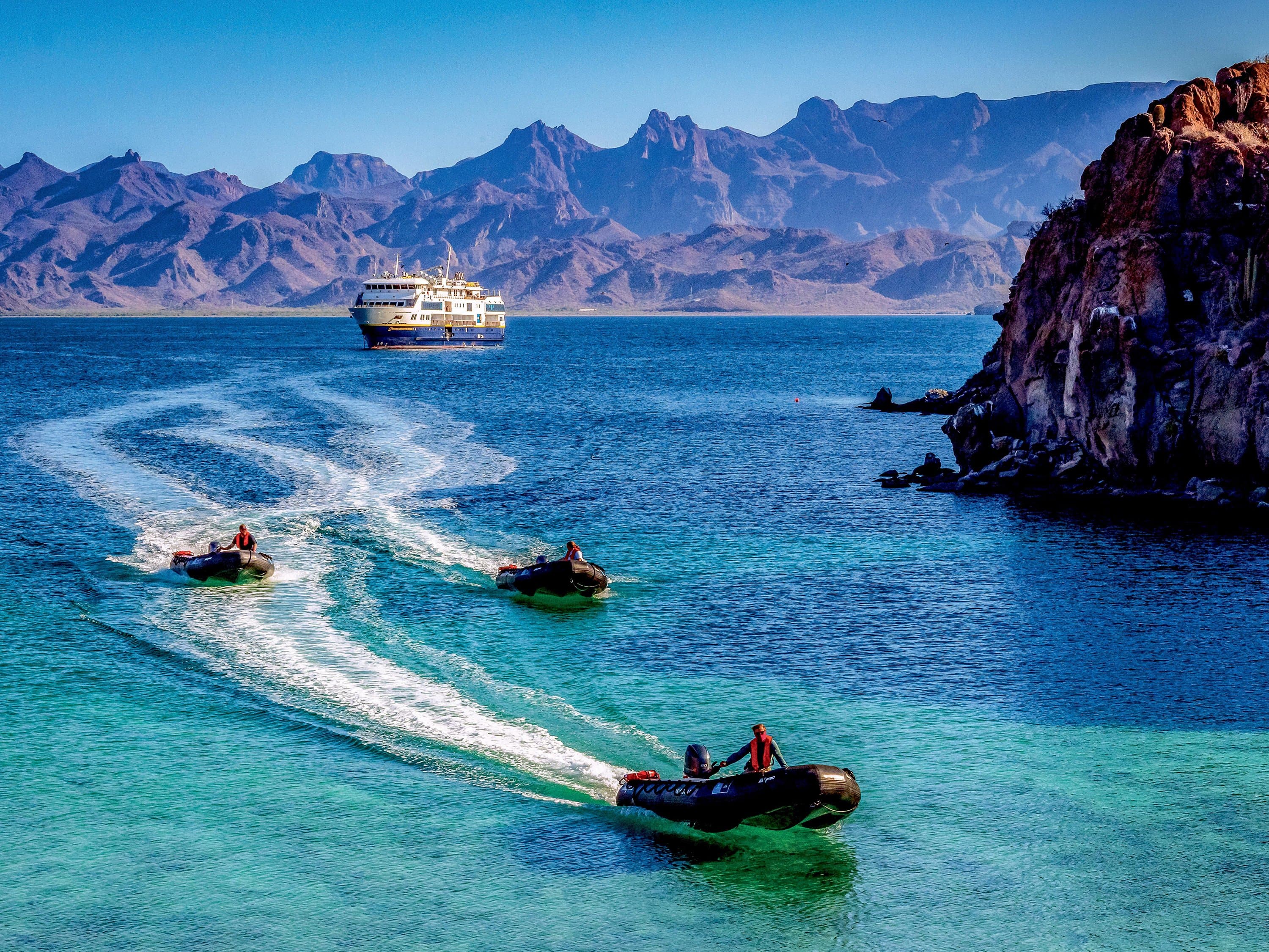 Large RGB-LEX-Mexico Baja California - Ship NG Venture Exterior - BM776.jpg