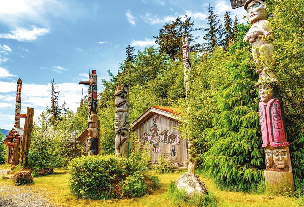 Medium RGB-Lindblad Expeditions-US Alaska iStock AK723.jpg