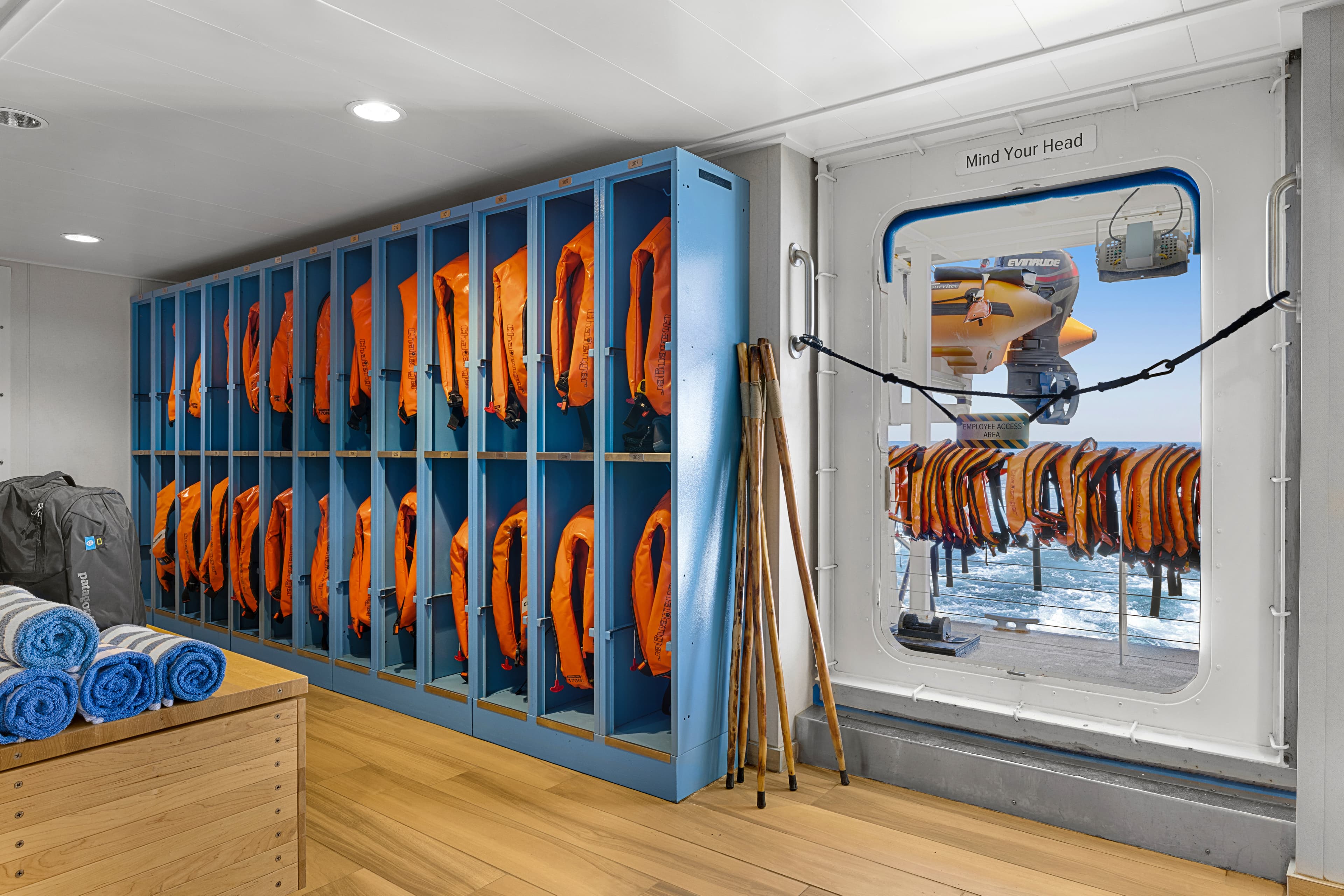 12_Large RGB-LEX-Ship NG Quest-Venture Interior - Mud Room - DS23-029.jpg