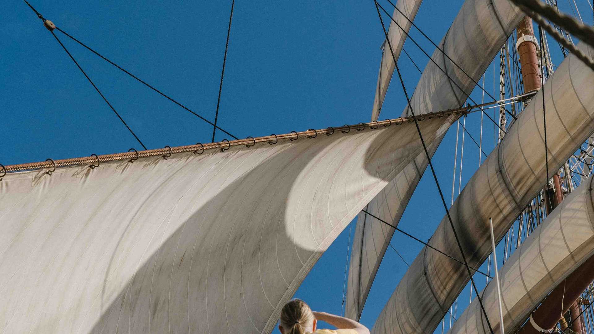 Sailing to Bequia