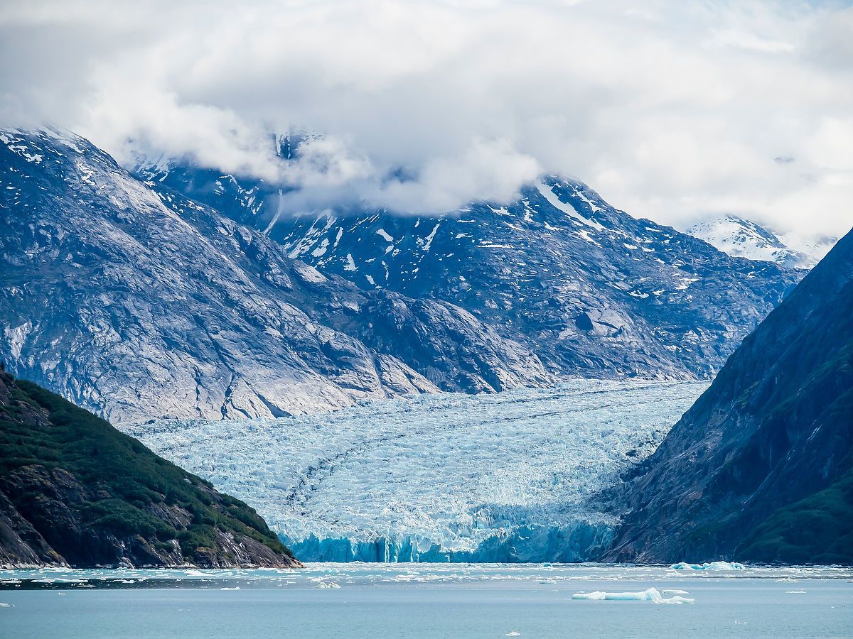 Dawes Glacier, Endicott Arm 5172019 National Geographic Venture
