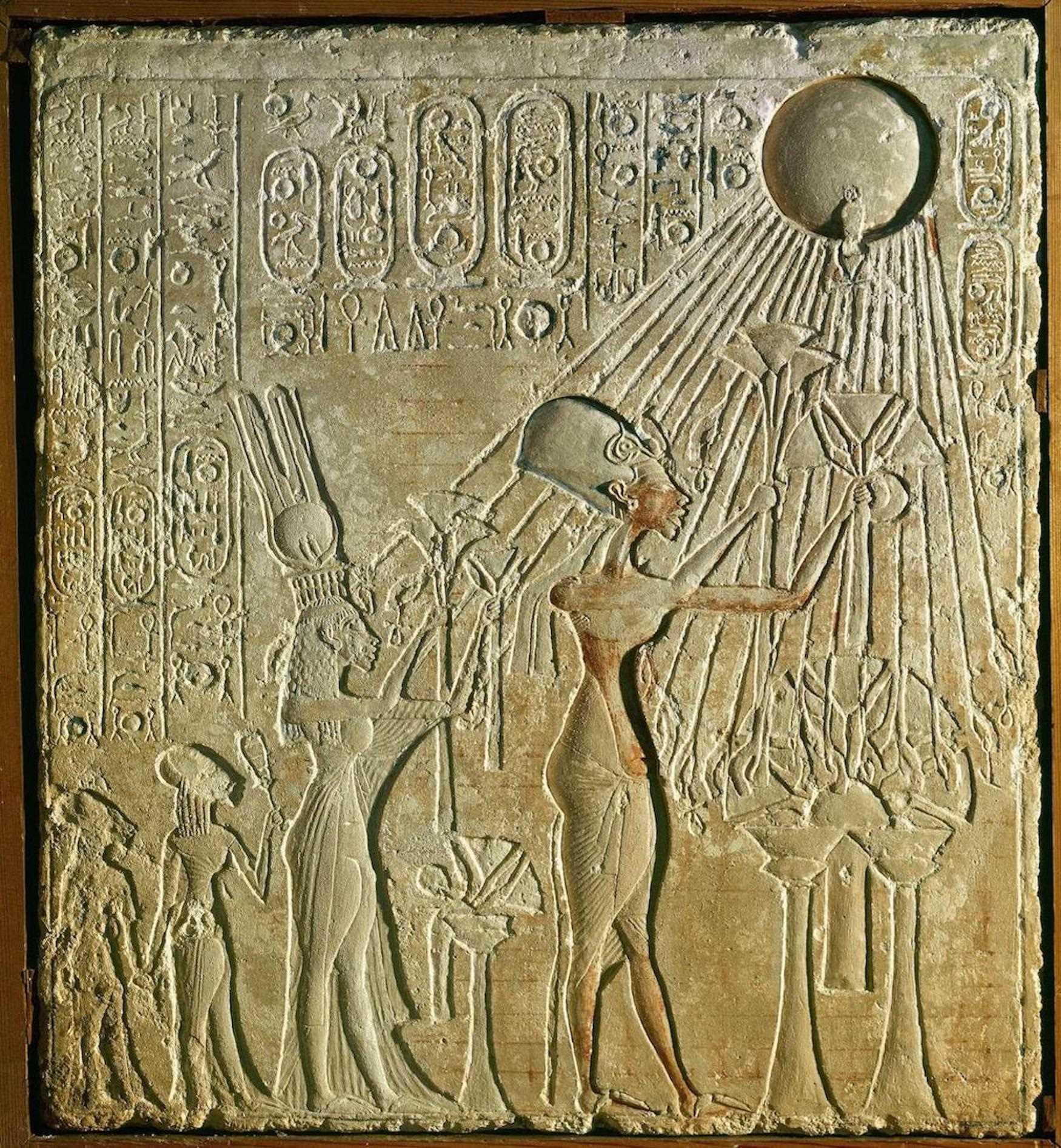 Relief of Akhenaten at Egypt Museum.jpg