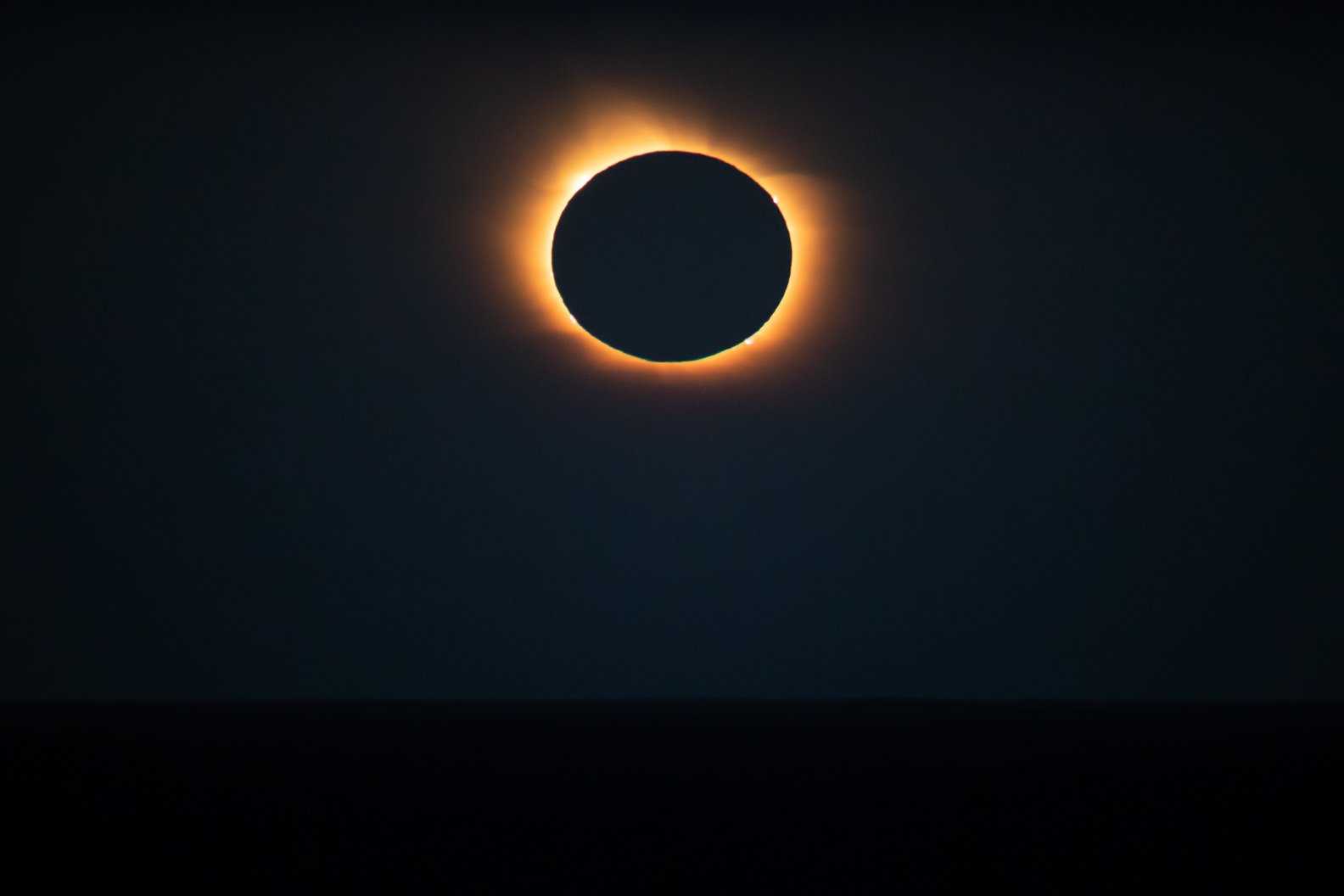 Total Eclipse of the Sun.jpg