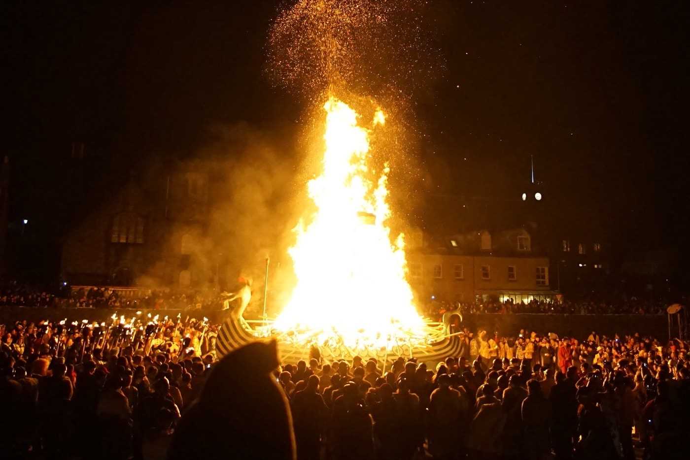 Lerwick_Up_Helly_Aa_2019_Galley_Burning_(cropped).jpg