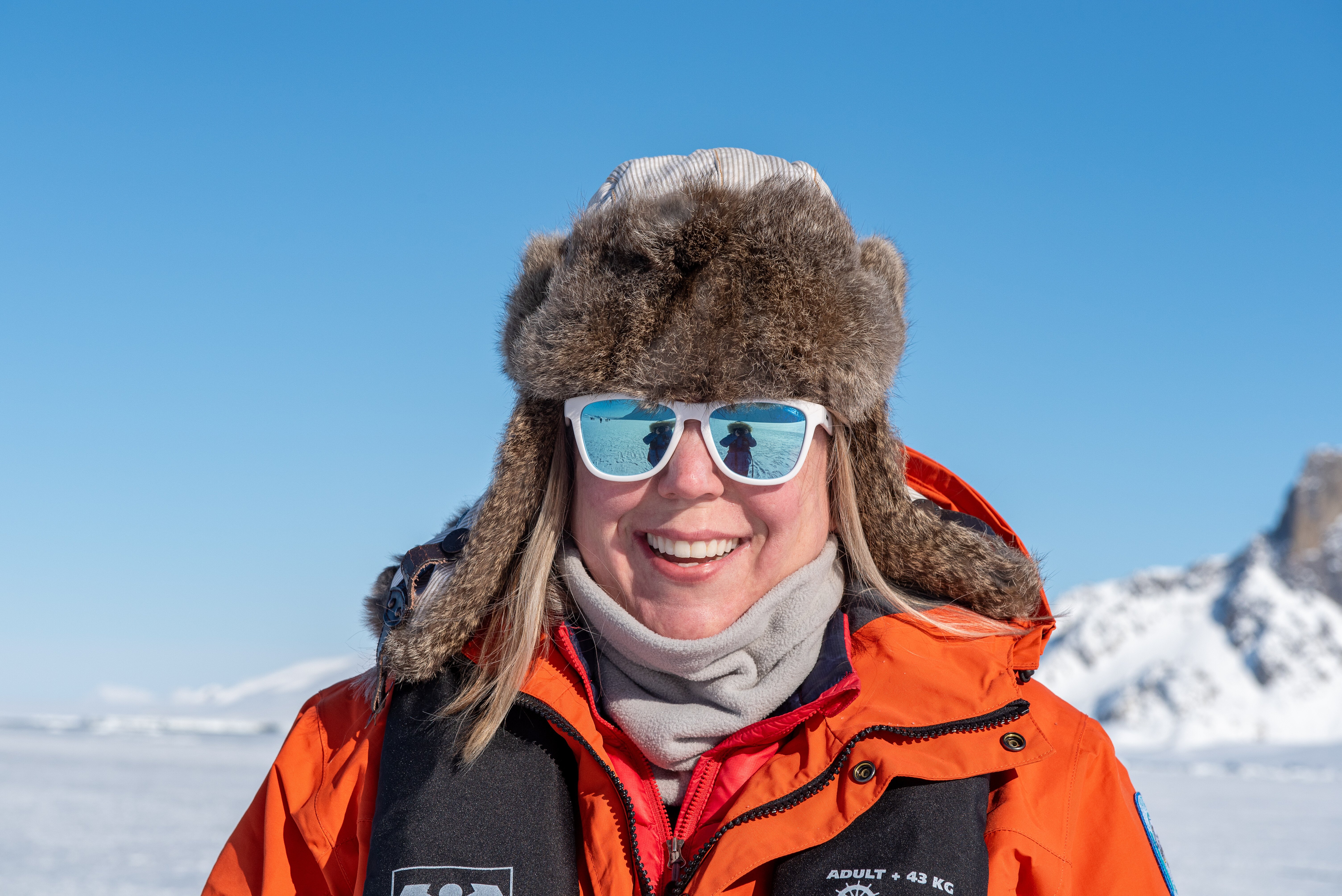 What Clothes Do You Need to Survive in Antarctica: Essential Gear Guide